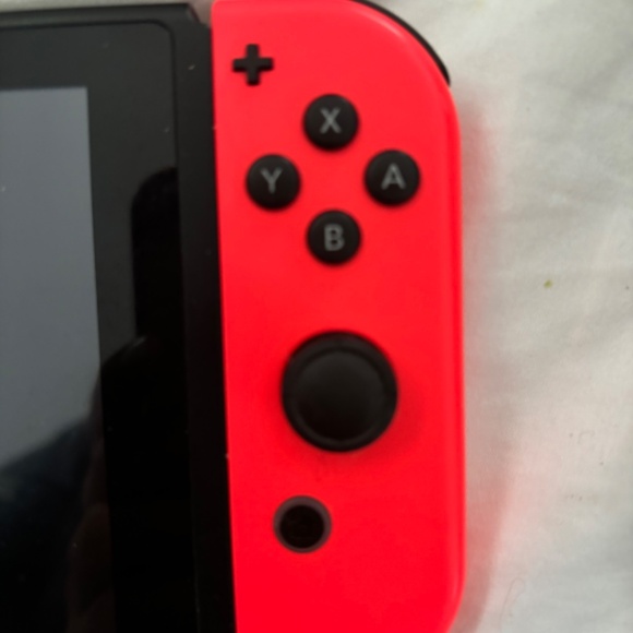 Never Used Nintendo switch - Picture 5 of 6